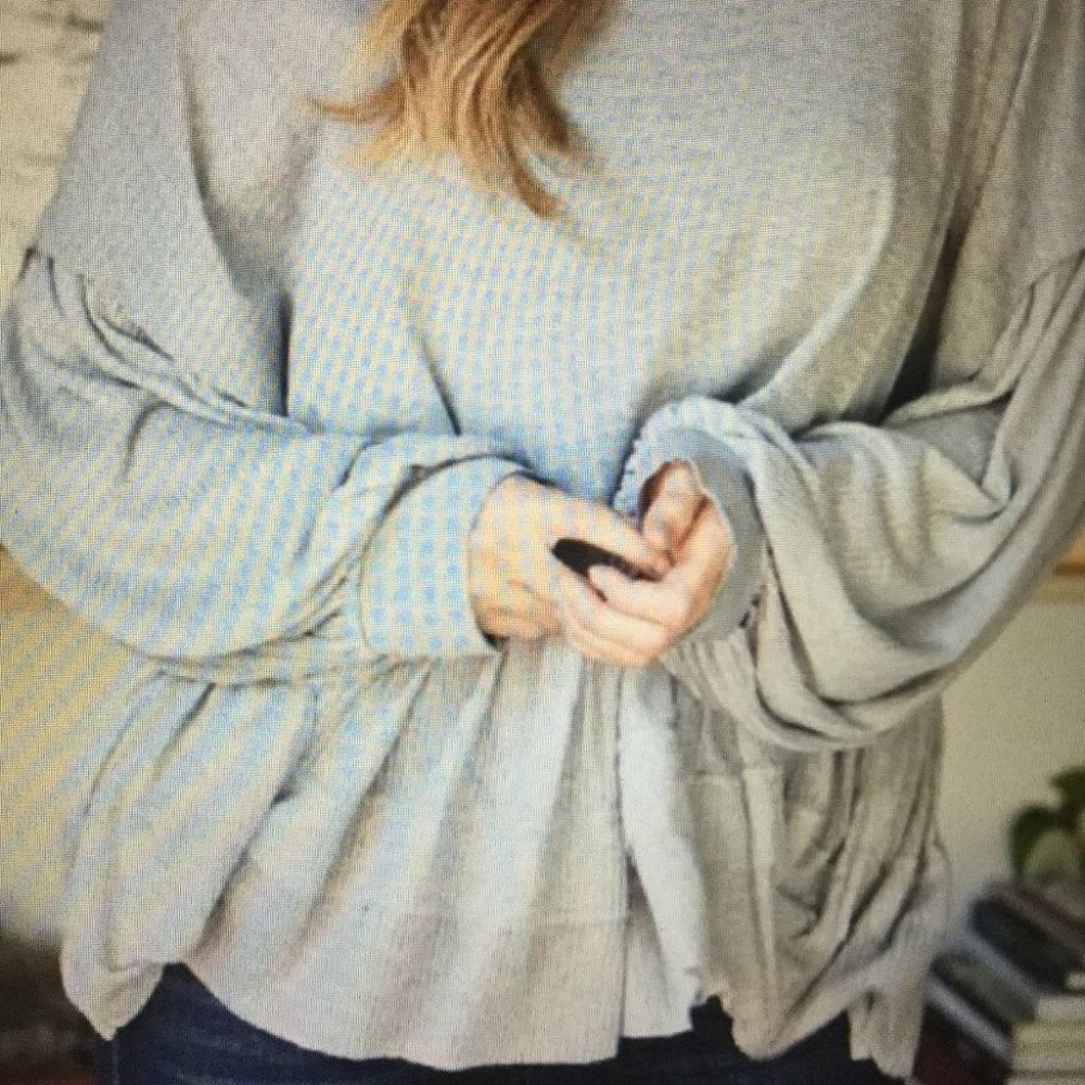 Davi & Dani NWT Baby doll long sleeve top gray size large